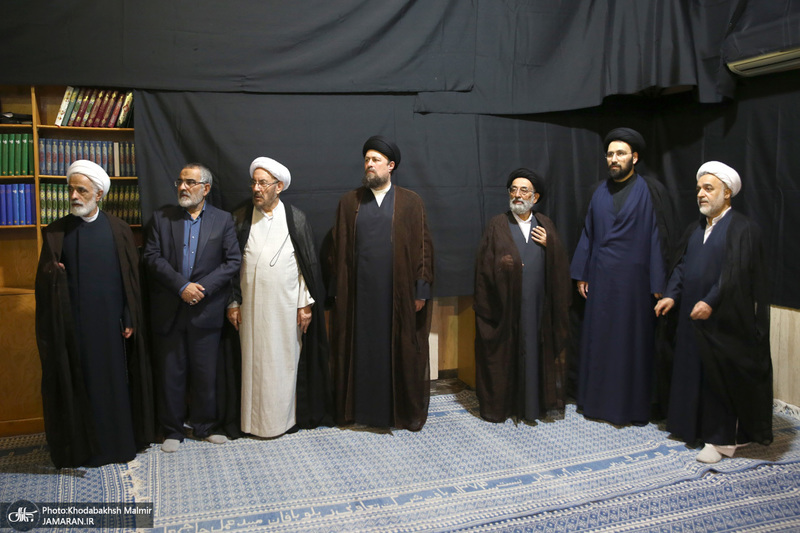 مراسم وداع با پیکر آیت الله حسن صانعی (ره) در جماران