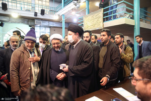 حضور سید حسن خمینی در انتخابات مجلس شورای اسلامی و مجلس خبرگان رهبری