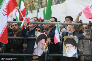 راهپیمایی باشکوه 13 آبان در تهران - 3