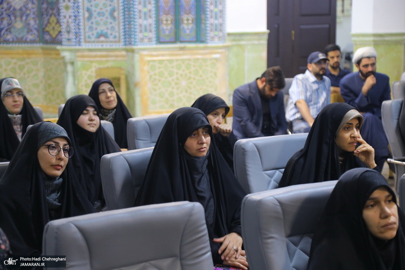 هفتمین محفل ادبی پروانه‌ ها در مجتمع فرهنگی هنری یادگار امام (ره) قم