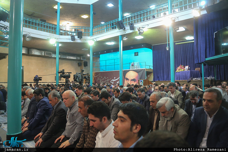 تجدید میثاق وزیر و کارکنان وزارت ارتباطات و فناوری اطلاعات با آرمان های امام خمینی(س)