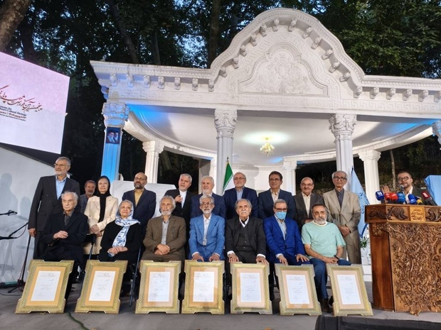 قهرمانان غایب در قاب رسانه ملی/  آسیب&zwnj;شناسی یک رویداد ناتمام