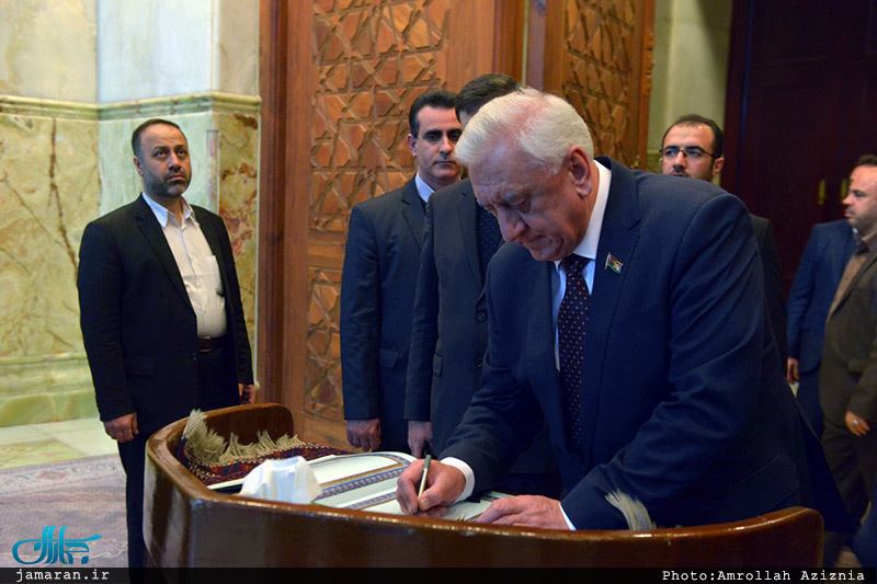 ادای احترام رئیس شورای جمهوری ملی بلاروس به مقام شامخ بنیانگذار جمهوری اسلامی ایران