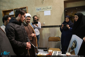 بازدید سید حسن خمینی از کارگاه هنری "یار و یادگار" در حسینیه جماران