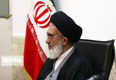 تولیت حرم حضرت معصومه: مباحث سیاسی در حوزه وقف وارد شود