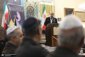 مراسم بزرگداشت رهبر شهيد در كنسيه يوسف آباد
