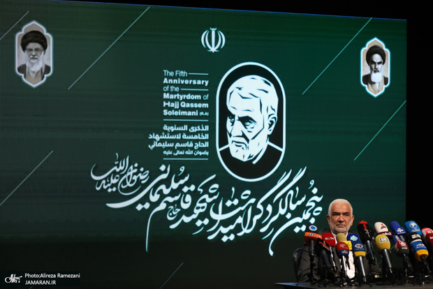 یکی از سران قوا در پنجمین سالگرد شهادت سپهبد سلیمانی سخنرانی می کند/ مهمانانی از جبهه مقاومت در مراسم شرکت می‌کنند