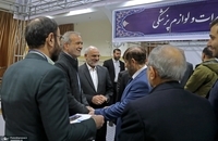 پزشکیان و ظریف به همراه یکدیگر از نمایشگاه «پیشگامان پیشرفت» بازدید کردند (8)