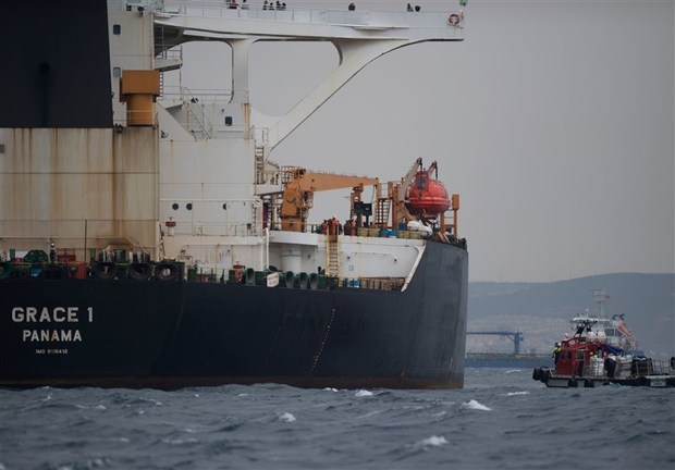 وال استریت ژورنال: آزادی نفتکش ایرانی می‌تواند پایانی بر تنش‌ها در خلیج فارس باشد