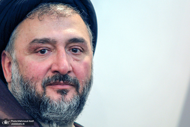 نظر ابطحی در مورد درخواست احمد خاتمی از رییسی برای بستن اینترنت: گپ بین نسلی از این بیشتر؟!