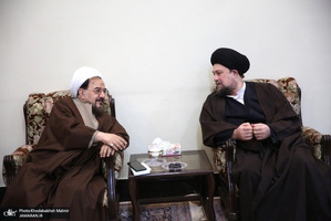 دیدار جمعی از روحانیون با سید حسن خمینی