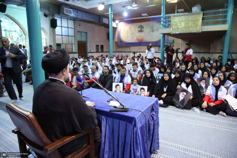 تجدیدمیثاق اعضای سازمان جوانان جمعیت هلال احمر با آرمان‌های امام خمینی(س)؛