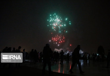 آسمان هرمزگان در شب نیمه شعبان نورافشانی شد