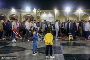 حال و هواى حرم مطهر رضوی در شام ولادت امام رضا (ع)