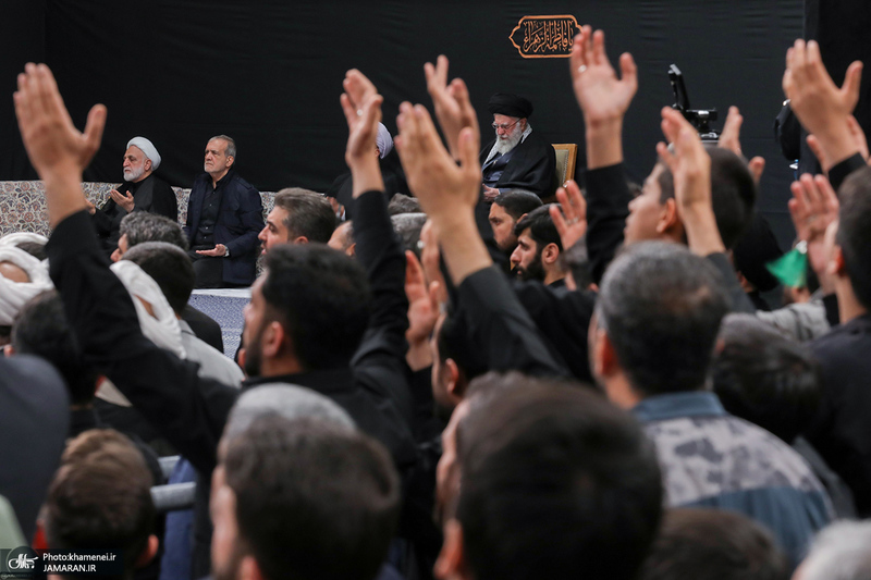 اولین شب مراسم عزاداری ایام شهادت حضرت زهرا (س) در حسینیه امام خمینی(ره)