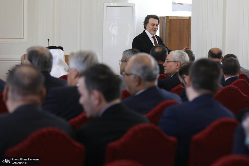 نشست وزیر امور خارجه با سفرا و کارداران و روسای نمایندگی های خارجی و بین‌المللی مقیم تهران