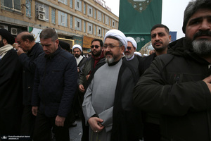 مراسم شییع و نماز