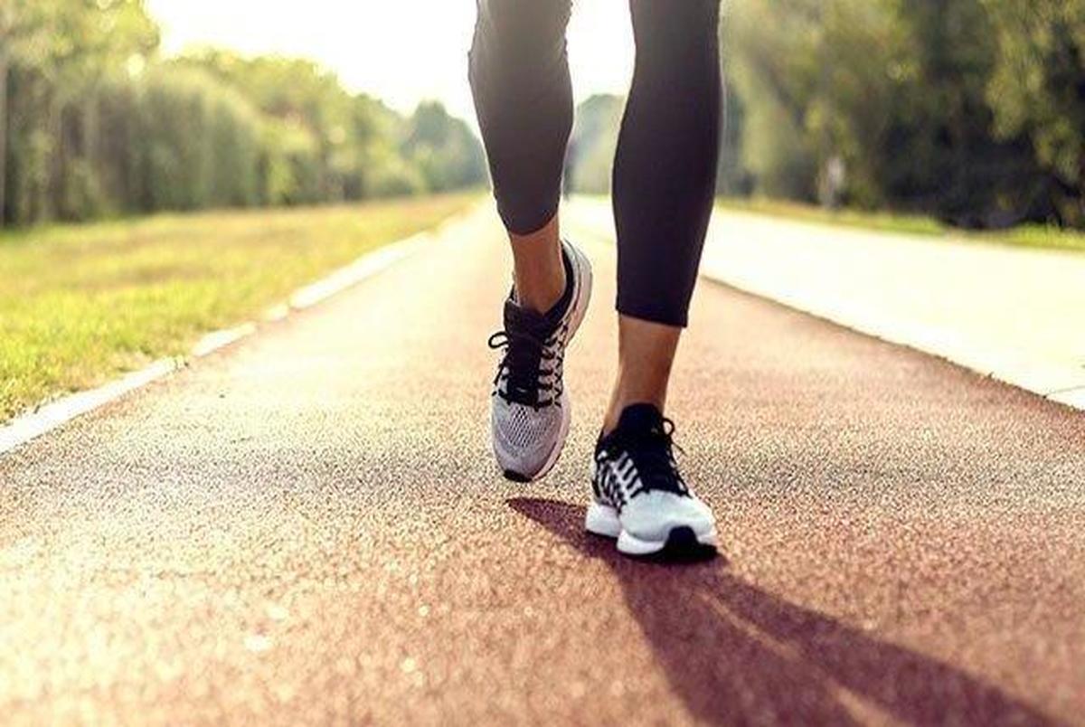 
برای کاهش وزن چطور پیاده‌روی کنیم؟