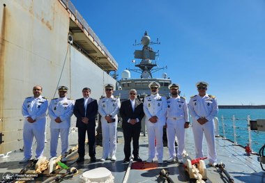 ناوگروه 86 نیروی دریایی ارتش جمهوری اسلامی ایران به آفریقای جنوبی رسید + گزارش تصویری