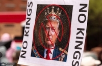 تظاهرات گسترده مردم آمریکا در اعتراض به سیاست‌های ترامپ و ماسک (8)