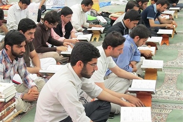 40 هزار نفر در مساجد اصفهان معتکف شدند