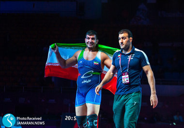 کشتی کرمانشاه در سراشیبی سقوط؛ به داد این طفل سرراهی برسید!