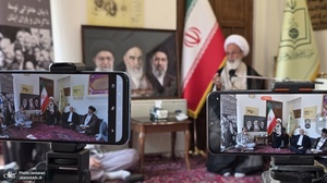 نهمین نشست بازخوانی خاطرات امام خمینی(س) و انقلاب اسلامی  / حجت الاسلام ملکا