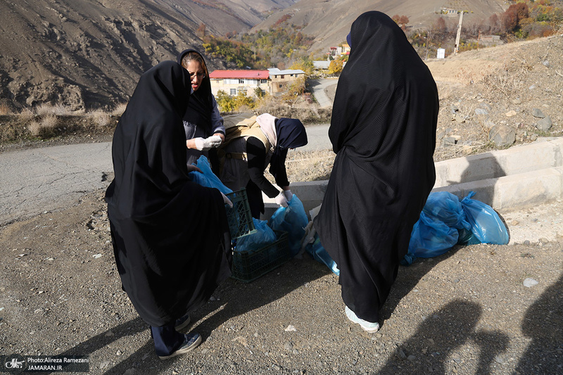 پویش حفاظت از محیط زیست و پاکسازی حریم و حاشیه روستاهای منظقه 22