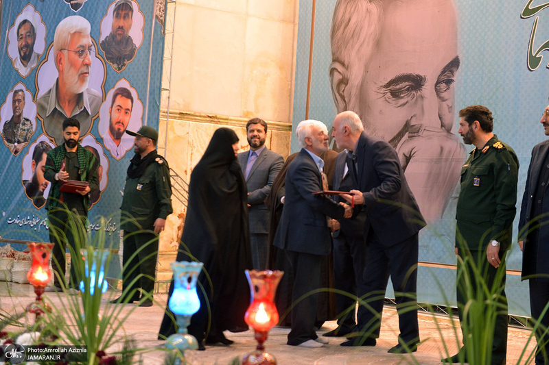 تشییع پیکر مطهر 18 شهید گمنام دفاع مقدس در حرم امام خمینی