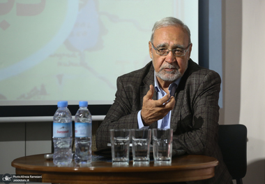 نعمت الله ایزدی: شوروی در جنگ ایران- عراق بی طرف نبود/ شوروی رابطه با تهران و بغداد را مدیریت کرد/ نباید در رابطه با روسیه از حد و حدود عدول کنیم/ تنش در رابطه با مسکو به مصلحت تهران نیست