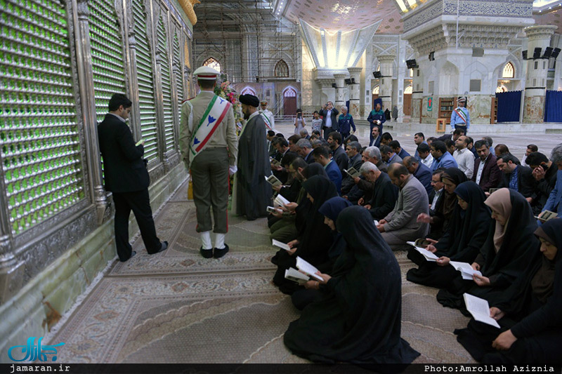 تجدید میثاق فرماندار و معی از کارکنان شهرقدس با آرمان های حضرت امام(س)