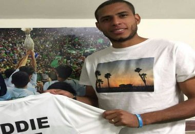 مهاجم هندوراسی به ذوب آهن پیوست

