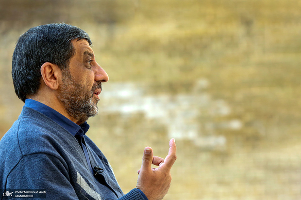 ضرغامی: برخی مردم را مقابل هم قرار می‌دهند/ باید در عمل از راهبرد «پرهیز از دعوا و اختلافات داخلی» صیانت کنیم/ اگر ما سر موضوعات دست چندم که نفوذ دشمن نیز از همین مسیر است، بخواهیم مقابل هم بایستیم واقعاً کشور را در مرحله خطرناکی خواهیم برد