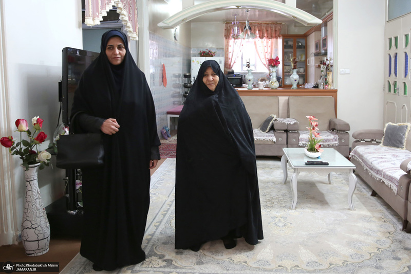 دیدار دست اندر کاران هفته فرهنگی بر استان آفتاب با خانواده شهداء