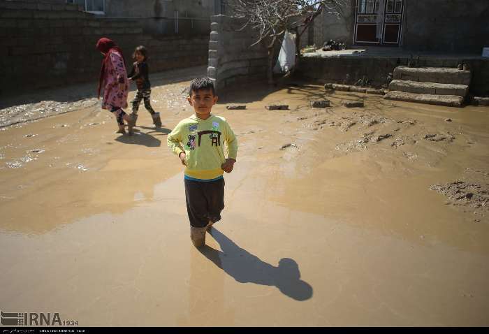 امداد رسانی به روستاهای سیل زده مازندران‎