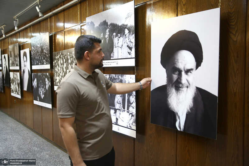 بازدید جمعی از دانشجویان کشور عراق از بیت امام خمینی درجماران