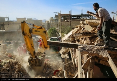 کار آواربرداری برای یافتن اجساد و مصدومان حادثه زلزله در روستاهای سرپل ذهاب به اتمام رسید