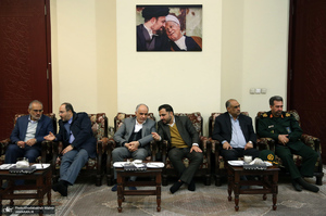 حاشیه های تجدید میثاق رئیس جمهور و اعضای دولت با آرمان های حضرت امام خمینی (س)