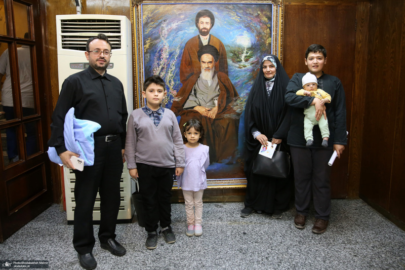 بازدید شرکت کنندگان  سی و پنجمین سالگرد ارتحال حضرت امام خمینی (س) در جماران