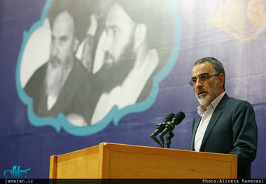 محمد علی انصاری: شهادت حاج آقا مصطفی این انقلاب را شکل داد