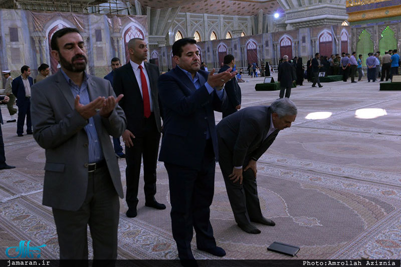 ادای احترام وزیر کشور عراق به مقام شامخ حضرت امام 