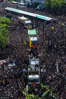 تشییع باشکوه پیکر رئیس جمهوری و یارانش در تهران- 5