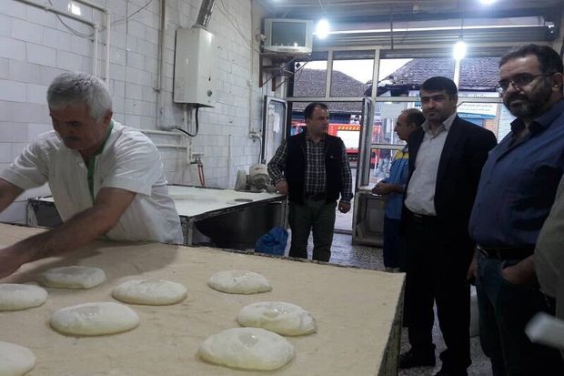 رزمایش پخت اضطراری نان در شهرهای آستارا و لوندویل برگزار شد