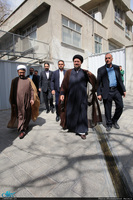 بازدید سید حسن خمینی از کارگاه هنری "یار و یادگار" در حسینیه جماران