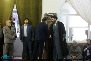 حضور سید علی خمینی در مراسم بزرگداشت ابومحمد صدیقی برادر حجت الاسلام و المسلمین کاظم صدیقی 