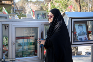 مهمانی لاله ها در قطعه شهدای بهشت زهرا