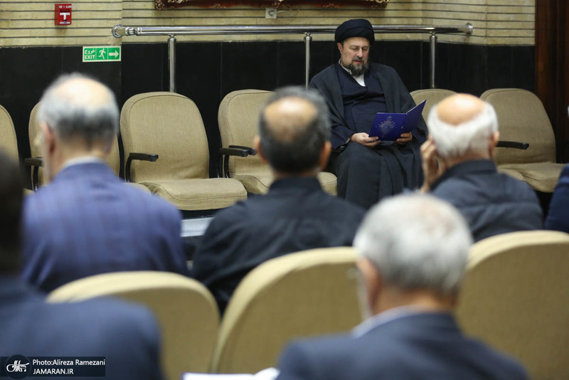 مراسم ختم مادر محمد عطریانفر