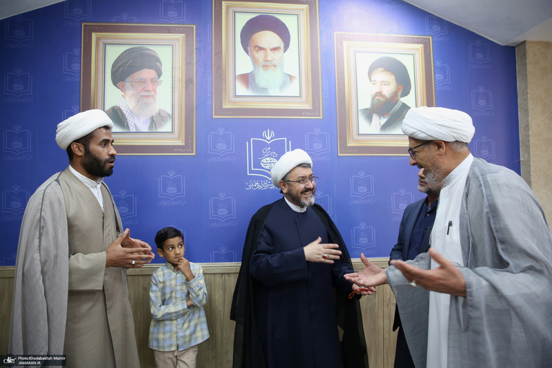 دیدار جمعی از علمای کشور عراق با رئیس موسسه تنظیم ونشر آثار امام خمینی