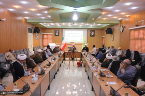 رونمایی از کتاب بررسی «نظریه خطابات قانونی»