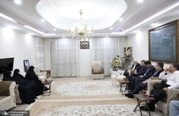 دیدار معاون اول رئیس‌جمهور با خانواده‌های  شهید رئیسی و شهید مالک رحمتی (1)